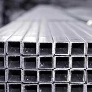 Arntz Stapel Vierkantrohre gerade